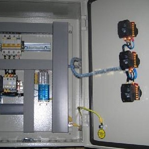 Шкаф управления со степенью защиты IP54 - фото