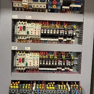 Шкафы управления оборудованием - фото